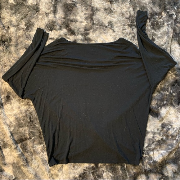 Long Sleeve Tied Top - Picture 3 of 5